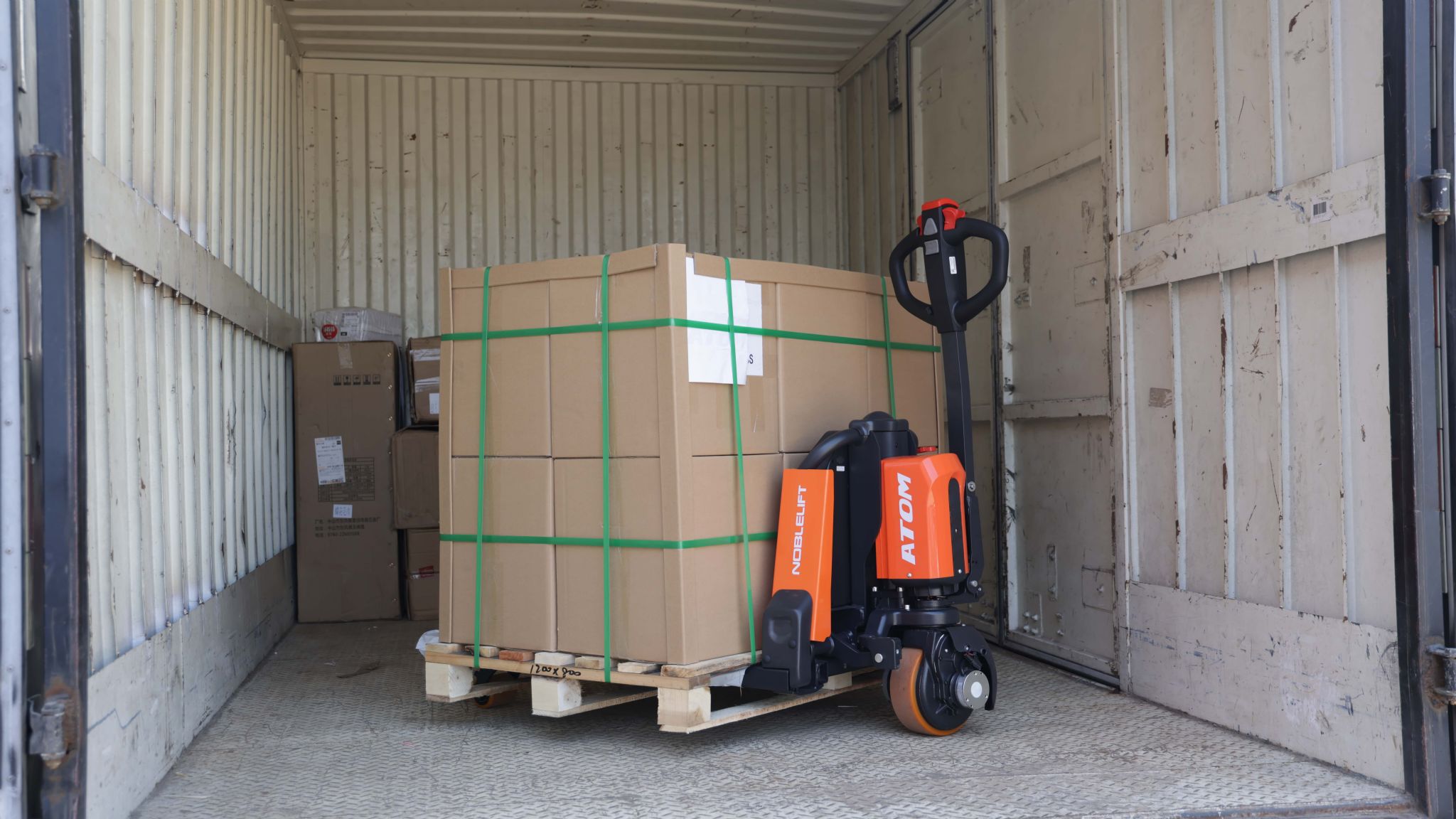 Noblelift PT E20Q2  Electric Pallet Truck www.noblelifteurope.com